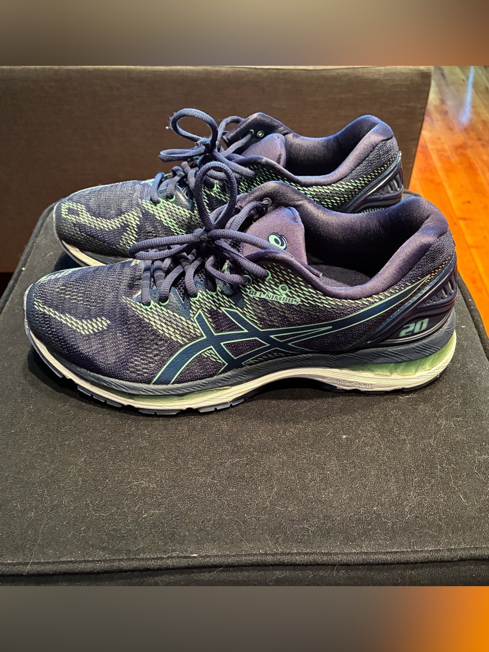 ASICS Gel Nimbus 20 Women's Running Shoes - Size 11